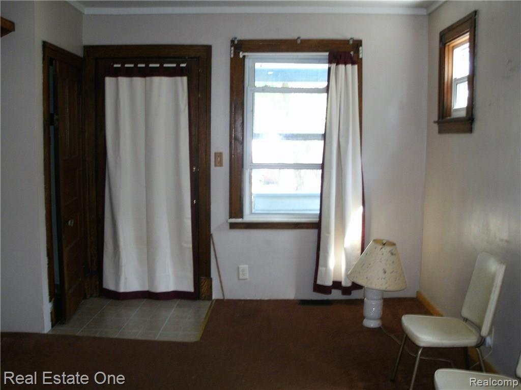 196 Summit Street River Rouge, MI 48218 - Photo 2 of 59 GEDC0165.JPG