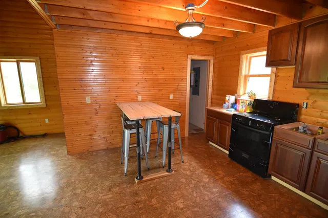 $255,000 | 1824 Highway 11, Baudette, MN 56623