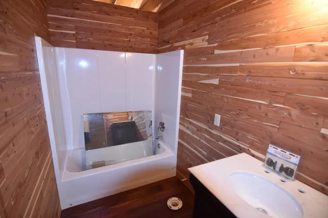 $255,000 | 1824 Highway 11, Baudette, MN 56623