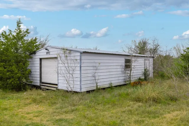 $325,000 | 9054 Farm To Market Road 713, Dale, TX 78616