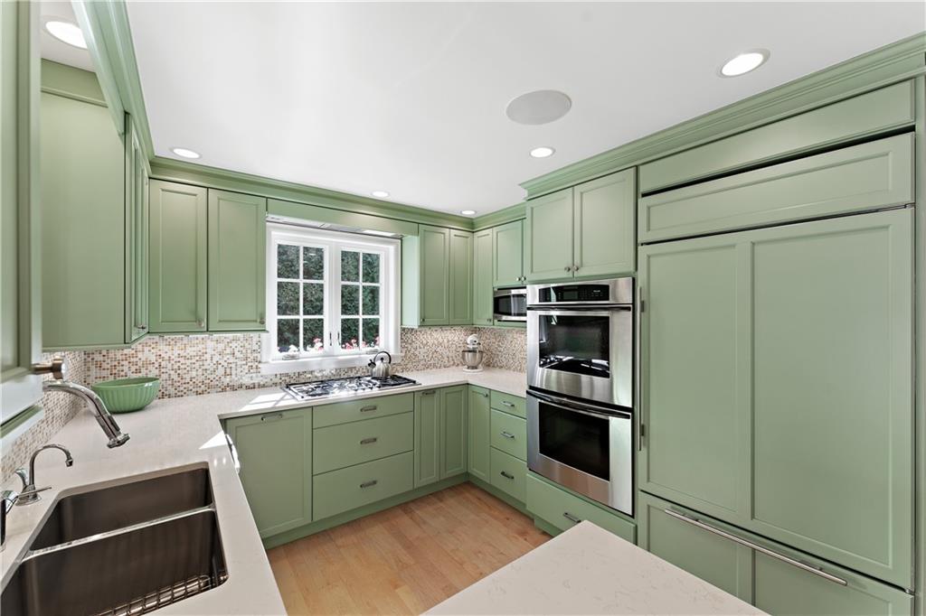 871 Osage Road Pittsburgh, PA 15243 - Photo 11 of 38 Gallery Image 11