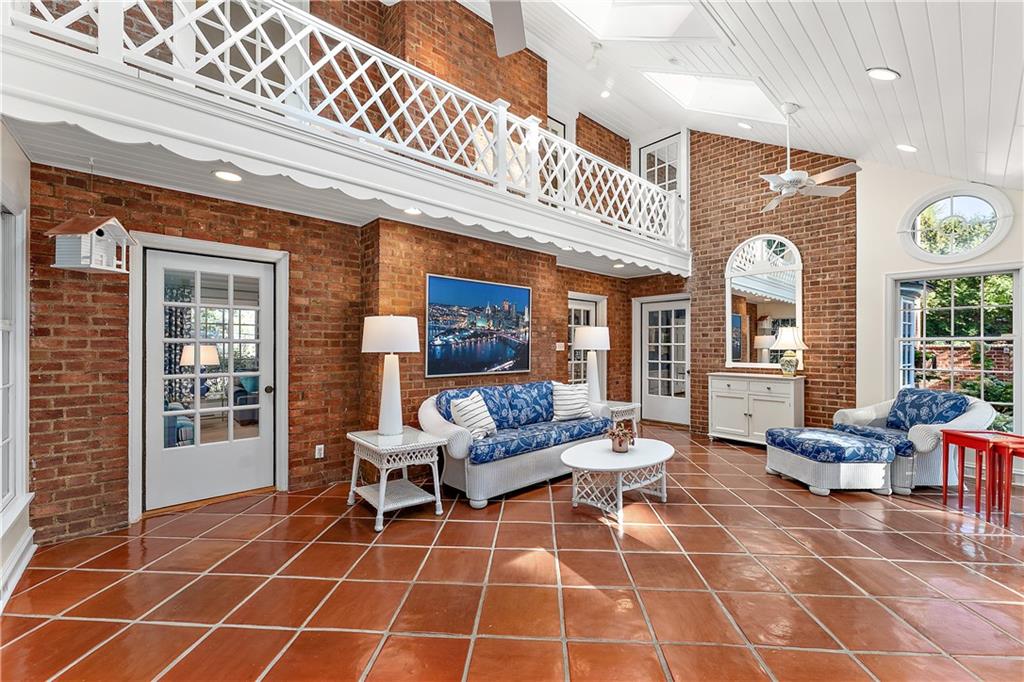 871 Osage Road Pittsburgh, PA 15243 - Photo 23 of 38 Gallery Image 23