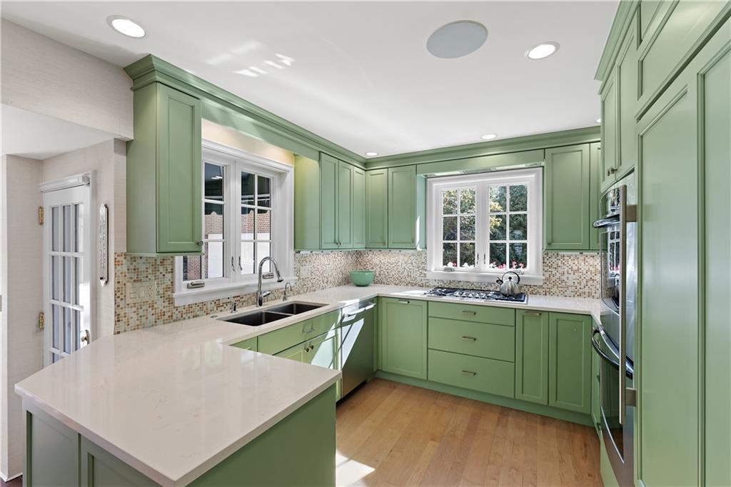 871 Osage Road Pittsburgh, PA 15243 - Photo 10 of 38 Gallery Image 10