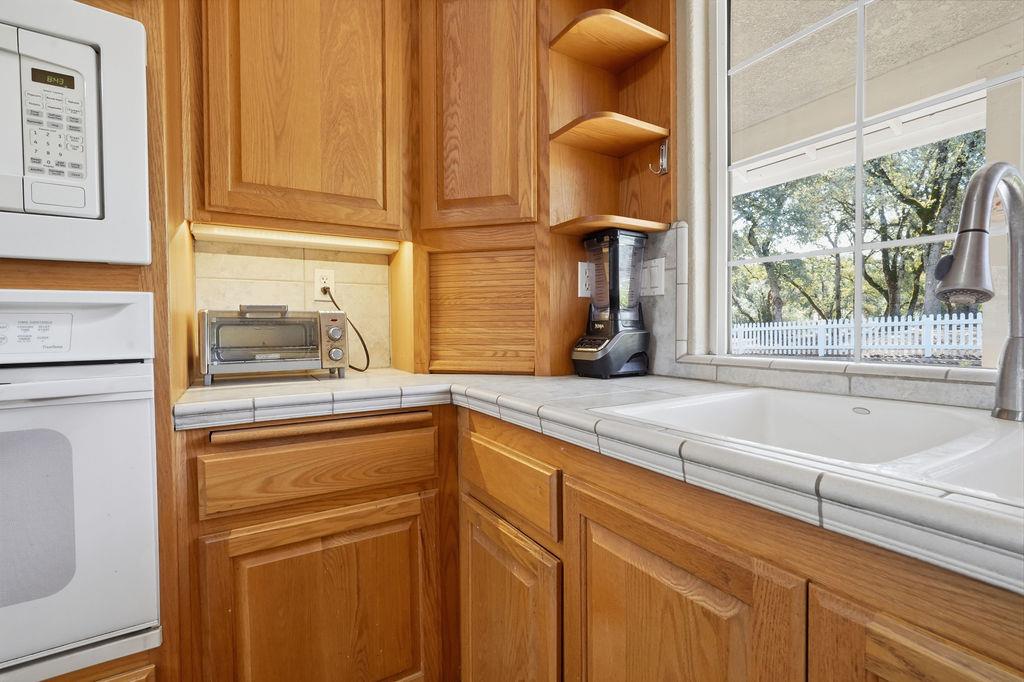 19890 Perimeter Road Grass Valley, CA 95949 - Photo 10 of 95