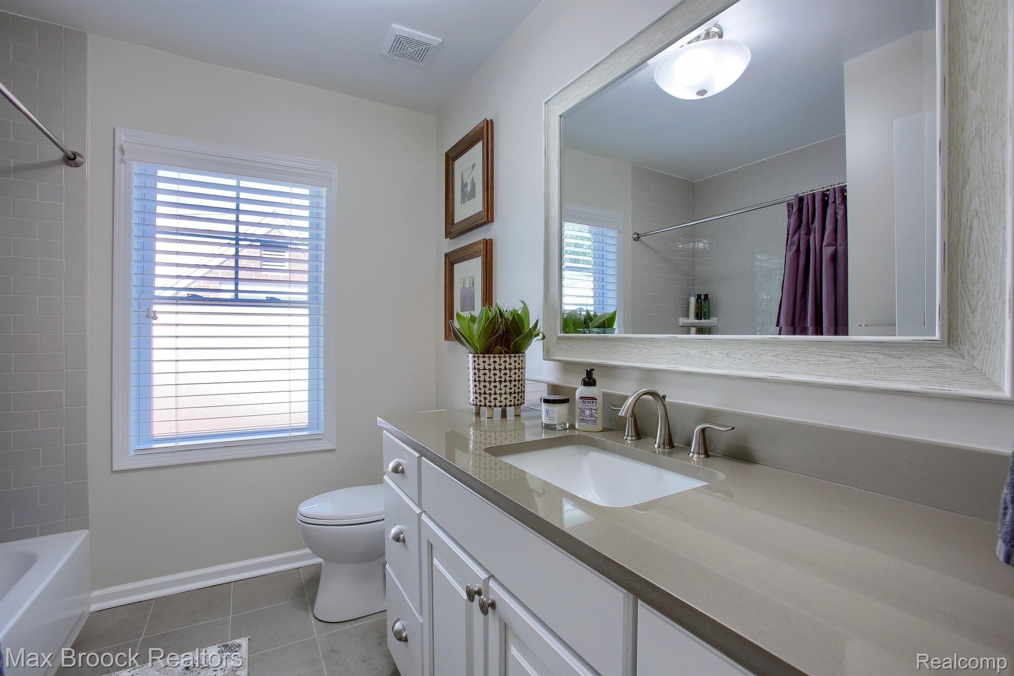 2378 Pembroke Road Birmingham, MI 48009 - Photo 24 of 35 Gallery Image 24