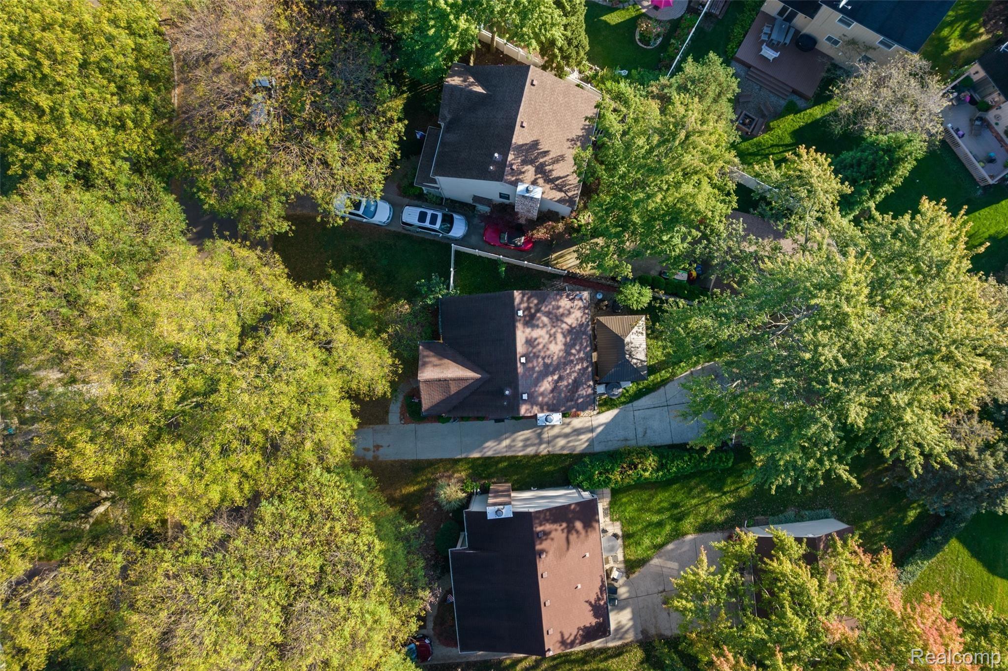 2286 Dunstable Road Birmingham, MI 48009 - Photo 13 of 39 2286 Dunstable Rd-13.jpg