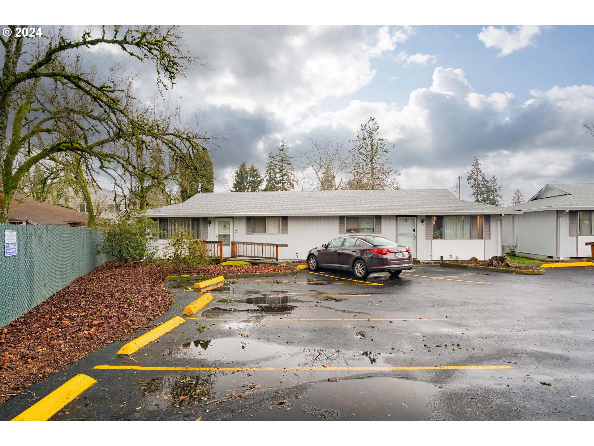 1910 Northeast Stapleton Road Vancouver, WA 98661 - Photo 8 of 11 a view of a car park in front of the house