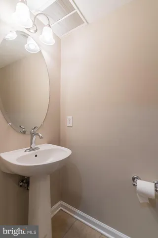 $2,600 | 42769 Keiller Terrace, Ashburn, VA 20147