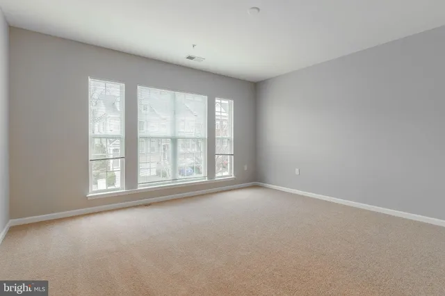 $2,600 | 42769 Keiller Terrace, Ashburn, VA 20147