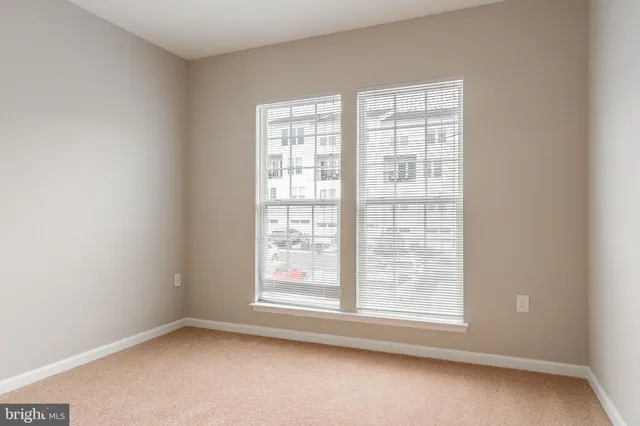 $2,600 | 42769 Keiller Terrace, Ashburn, VA 20147