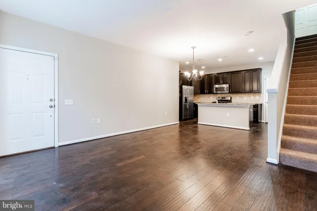 $2,600 | 42769 Keiller Terrace, Ashburn, VA 20147