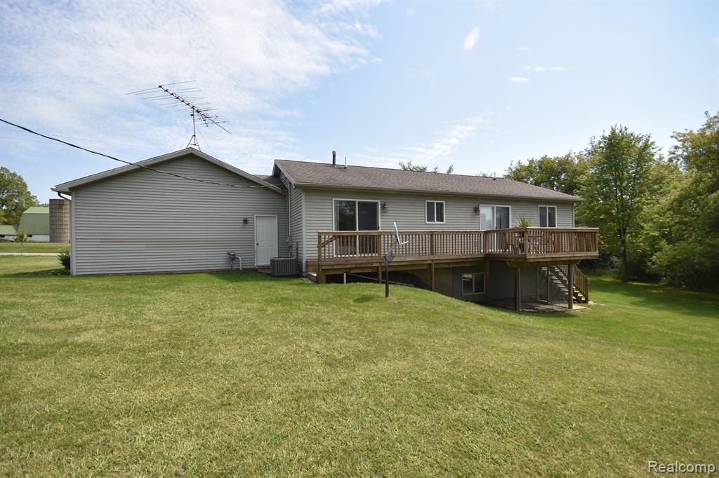 4945 North Latson Road Howell, MI 48855 - Photo 18 of 19