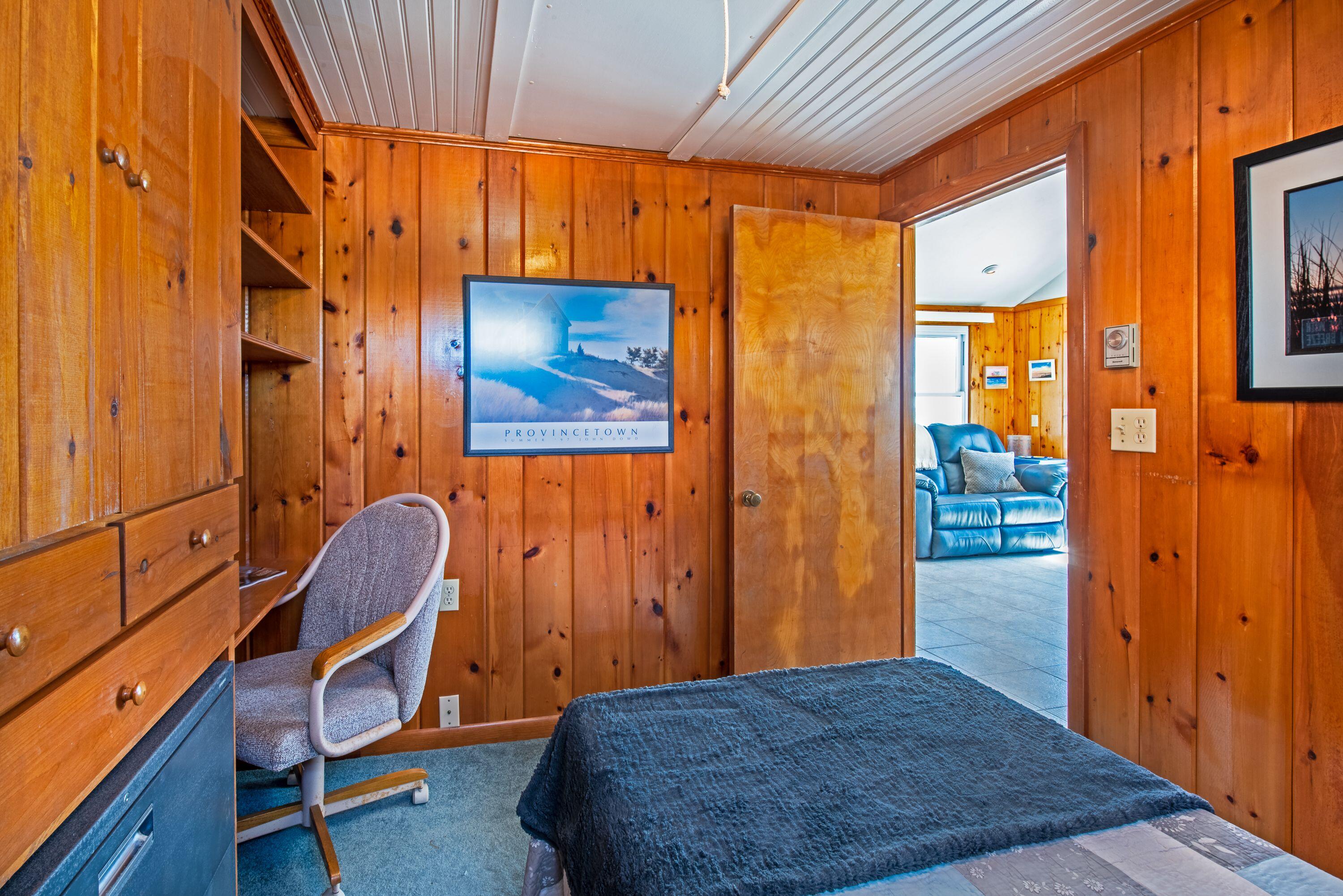 566 Shore Road, Unit 8 Truro, MA 02666 - Photo 11 of 36 QR4FF4I0