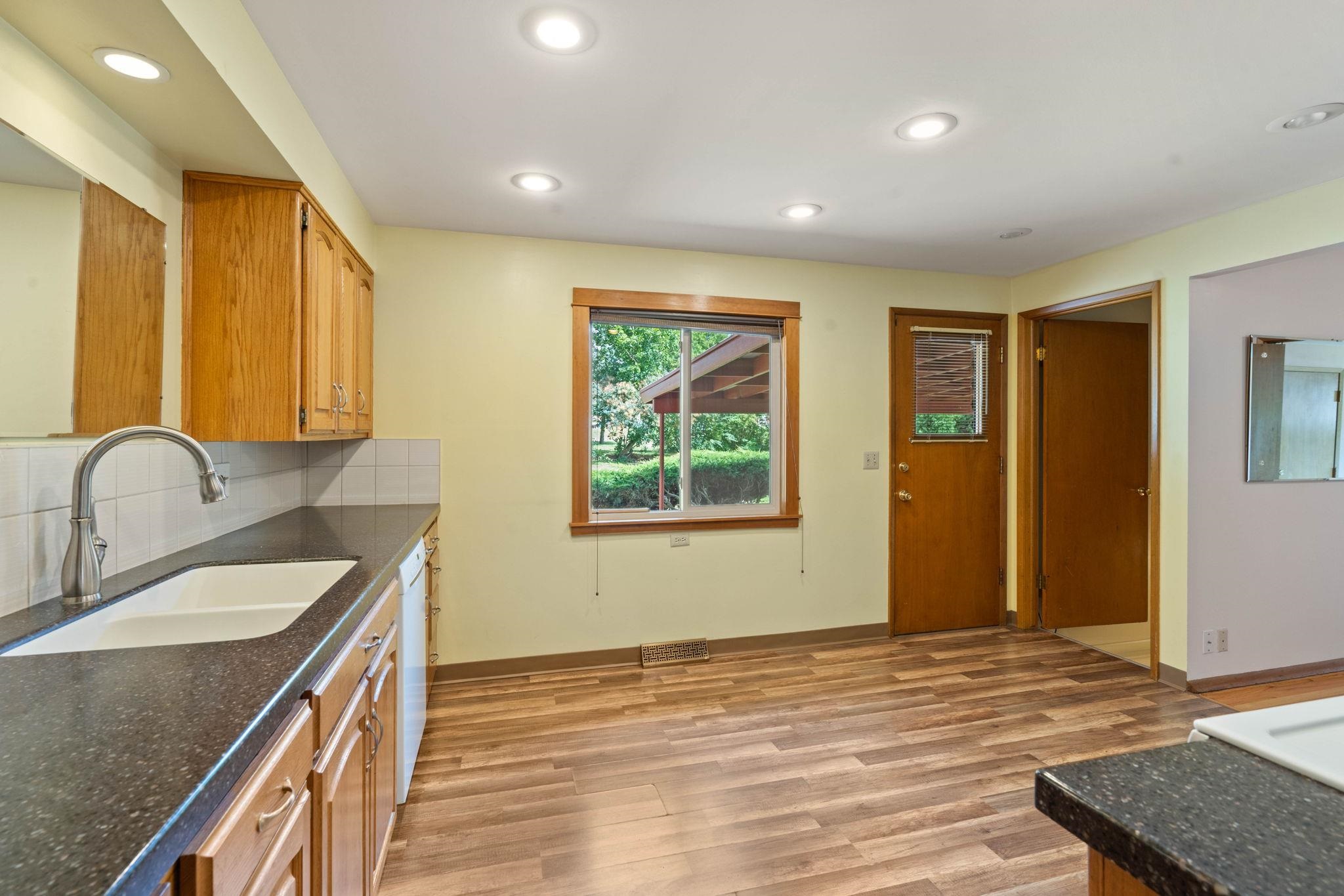 602 North Herald Road Spokane Valley, WA 99206 - Photo 5 of 25