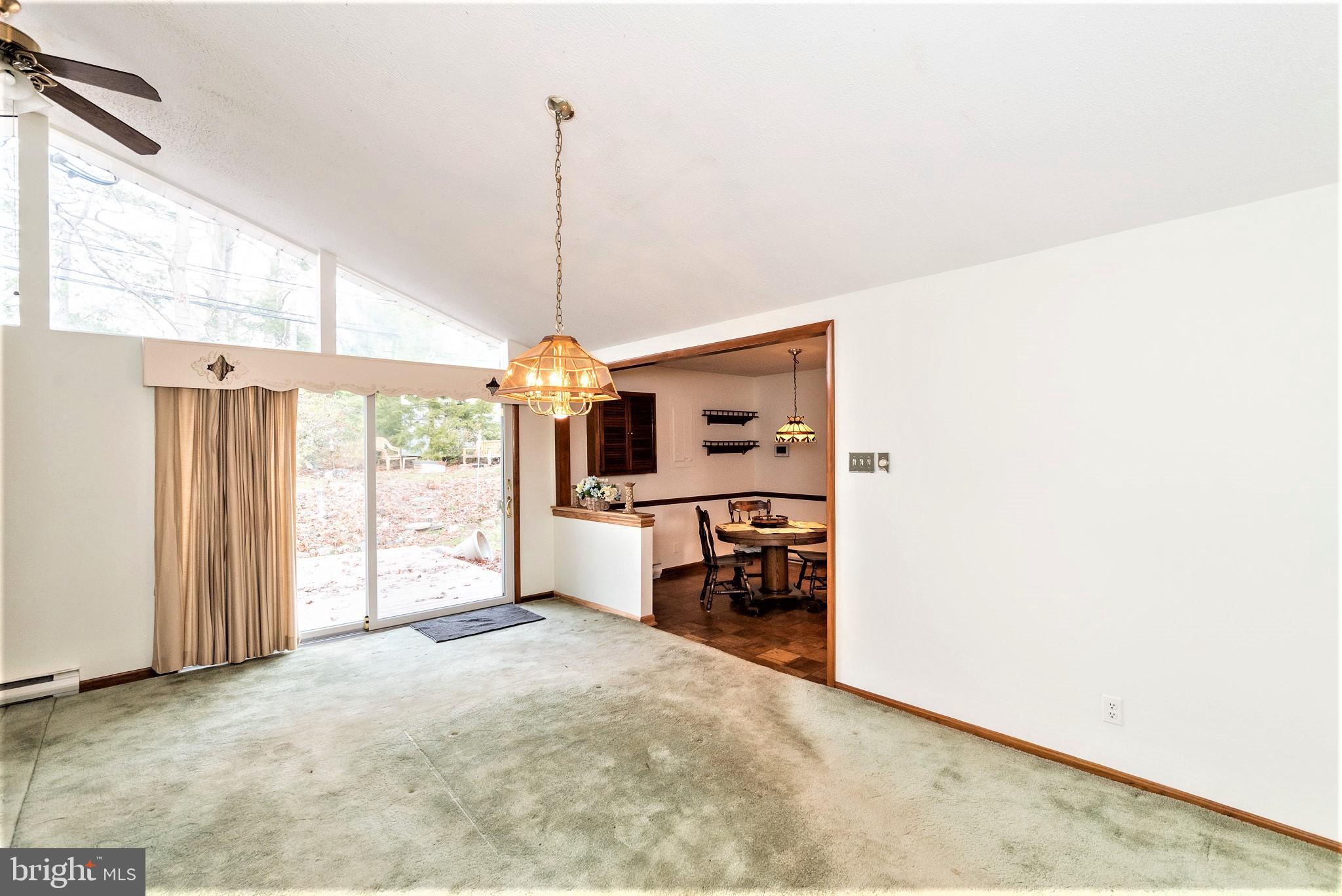 406 Barksdale Road Joppa, MD 21085 - Photo 11 of 42 Dining room