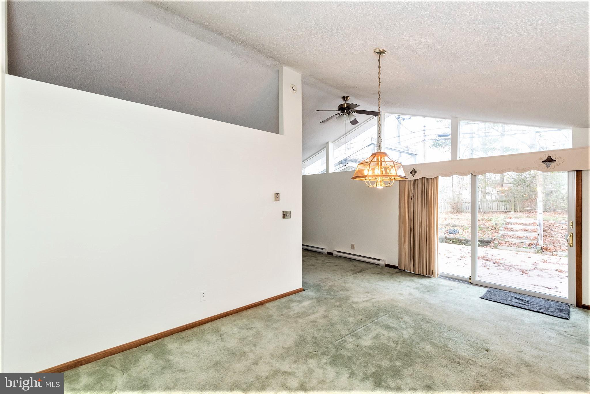406 Barksdale Road Joppa, MD 21085 - Photo 12 of 42 Dining room