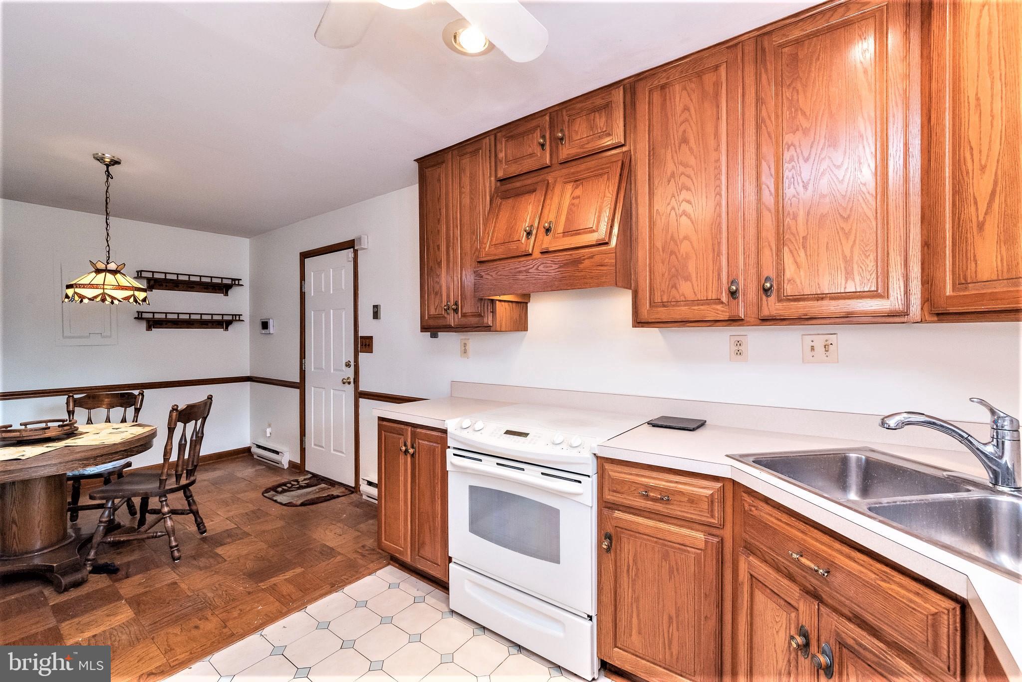406 Barksdale Road Joppa, MD 21085 - Photo 20 of 42 Kitchen