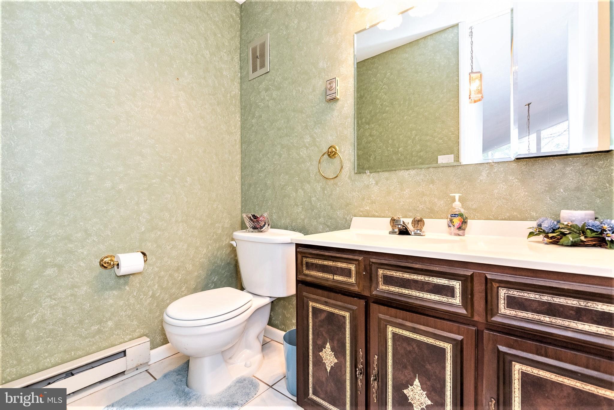 406 Barksdale Road Joppa, MD 21085 - Photo 5 of 42 Half bath