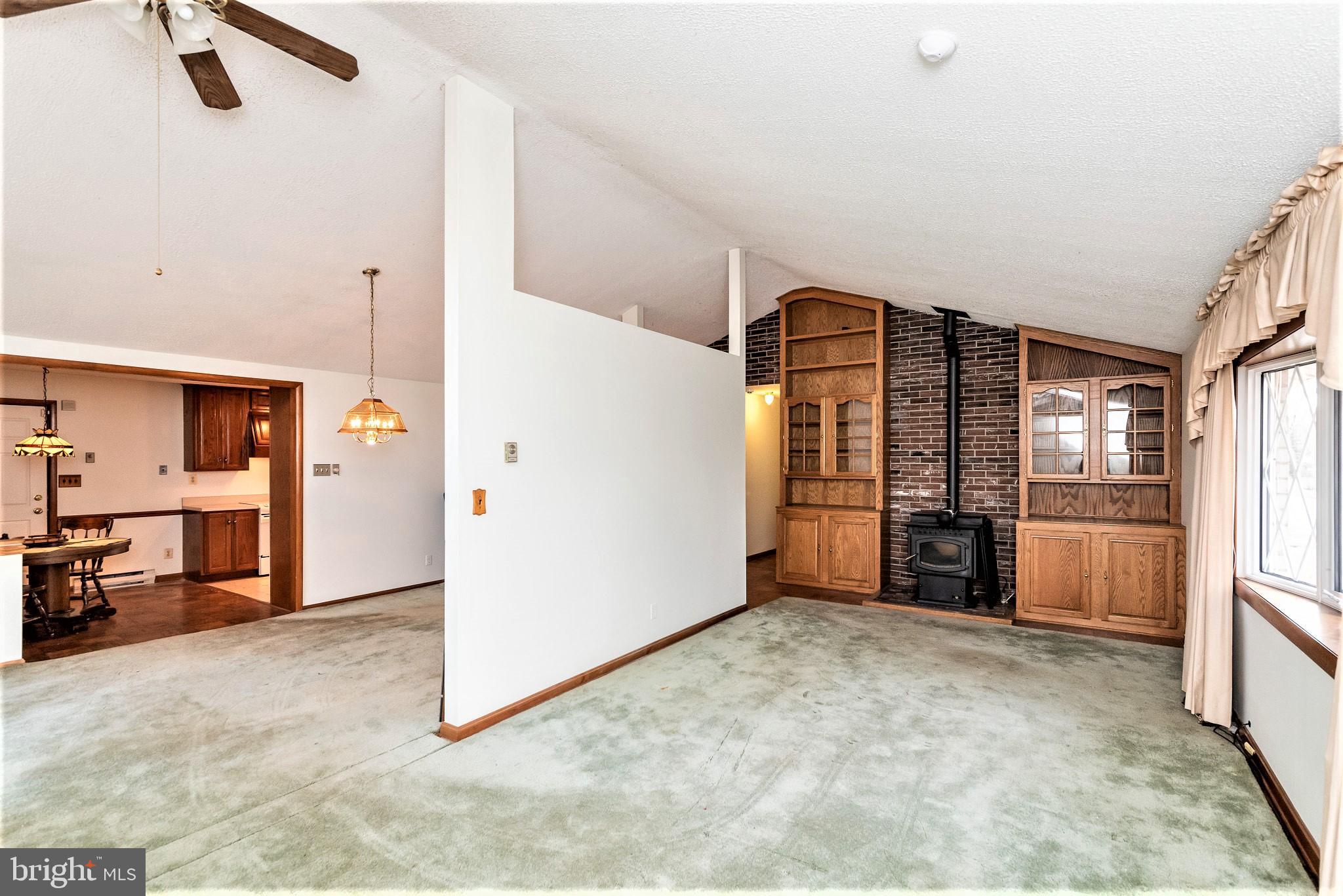 406 Barksdale Road Joppa, MD 21085 - Photo 9 of 42 Living room