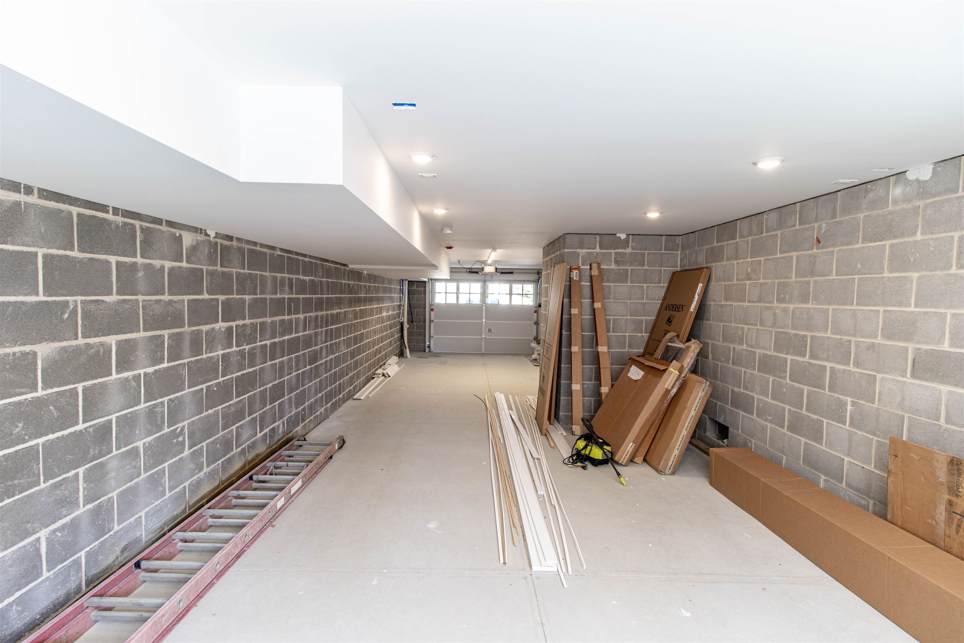 284 33rd, Unit 284 Avalon, NJ 08202 - Photo 27 of 28 a view of entryway