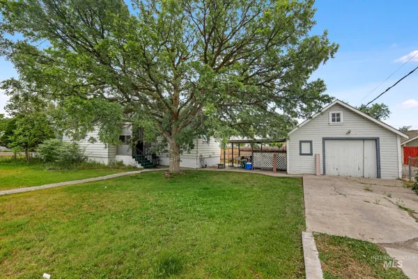 $329,900 | 305 Colorado Street, Gooding, ID 83330