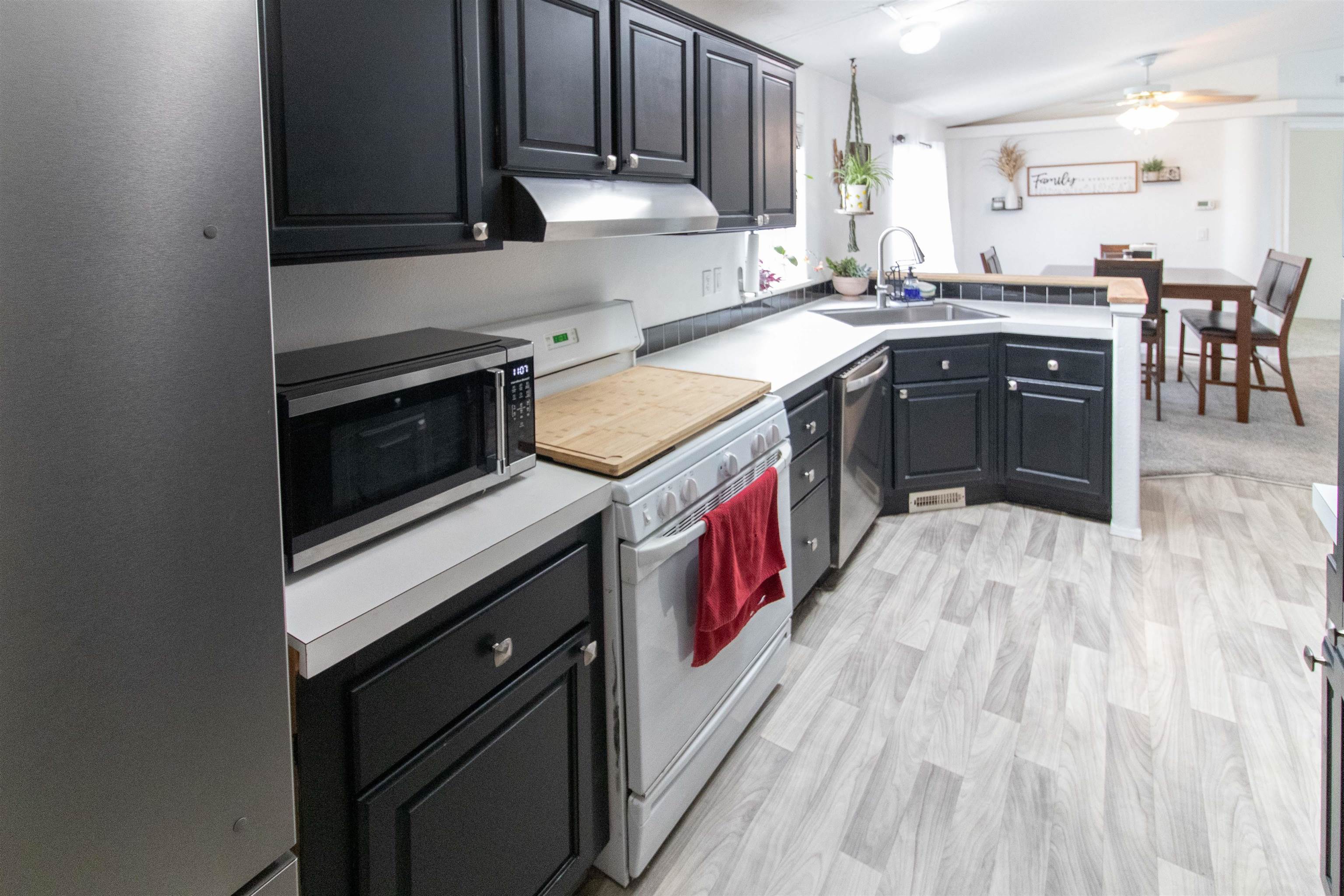 10510 West Richland Road, Unit 80 Cheney, WA 99004 - Photo 14 of 38