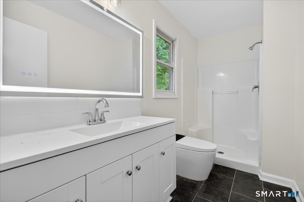 492 Long Hill Road Middletown, CT 06457 - Photo 24 of 40