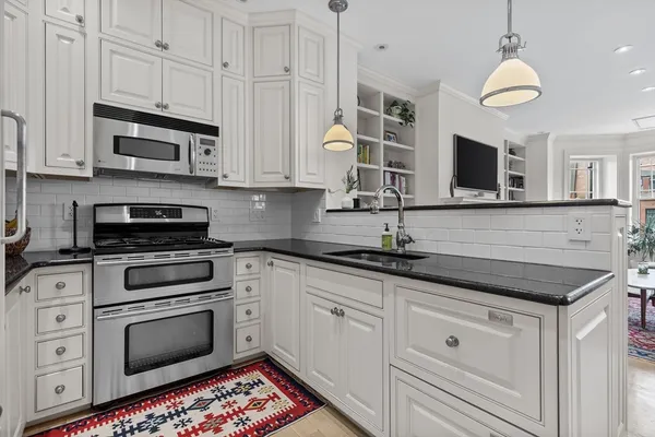 $8,000 | 238 Marlborough Street, Unit 401, Boston, MA 02116