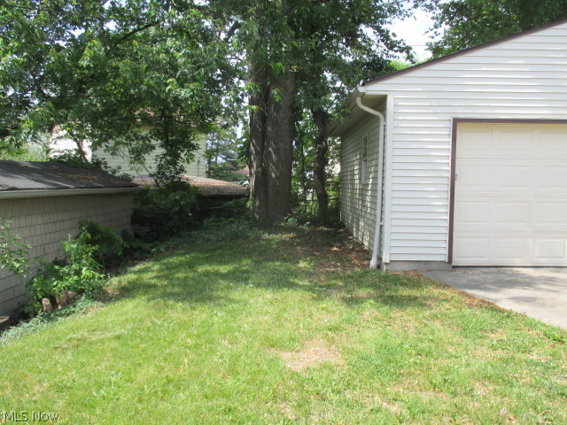 4828 Rockwood Road Cleveland, OH 44125 - Photo 17 of 18