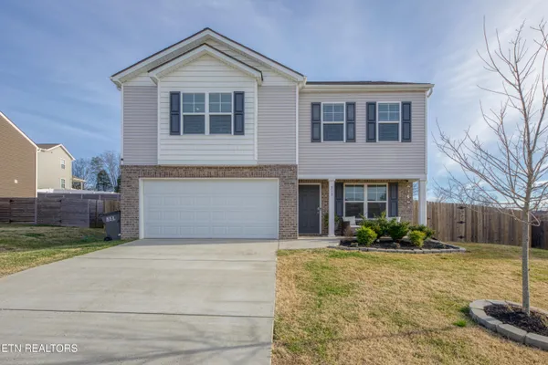 $399,000 | 313 Holliwell Chase Lane, Maryville, TN 37804