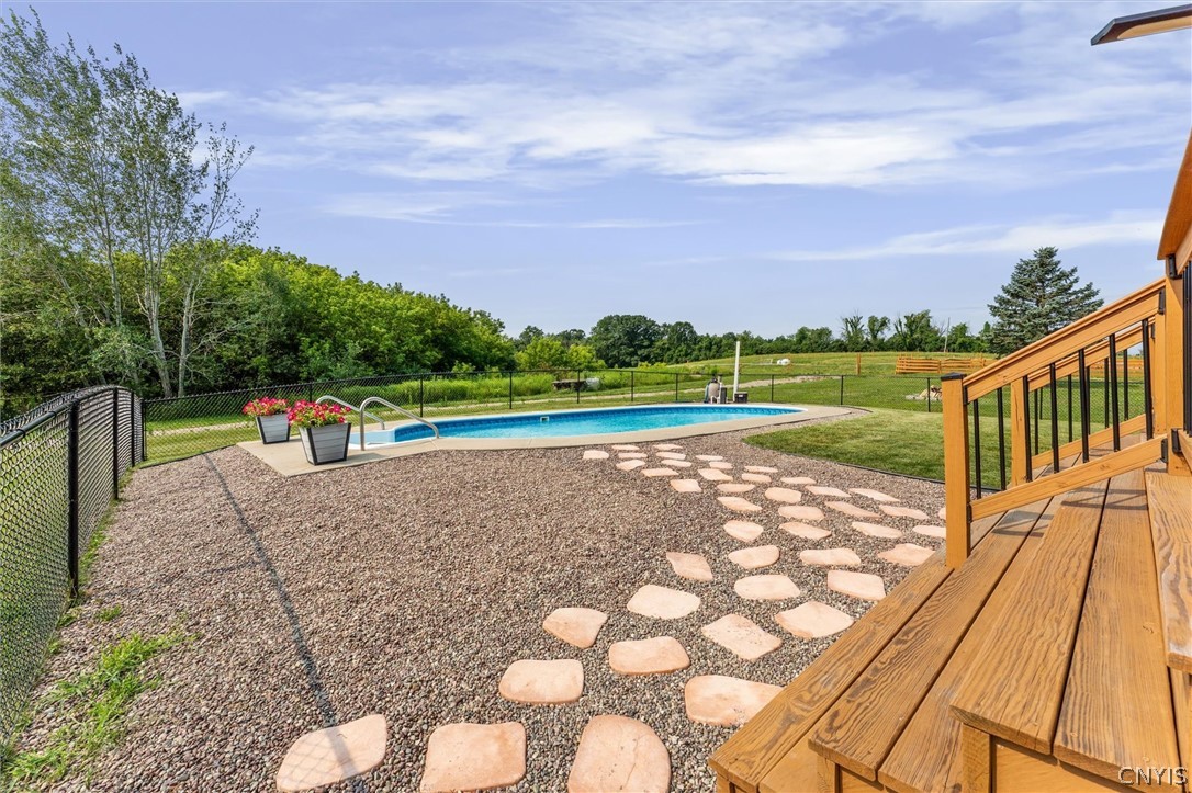 9125 Mower Road Brutus, NY 13080 - Photo 4 of 25
