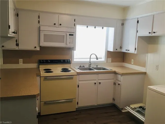 $400,000 | 356 Tindall Drive, Unit 1 2 3 4, North Wilkesboro, NC 28659