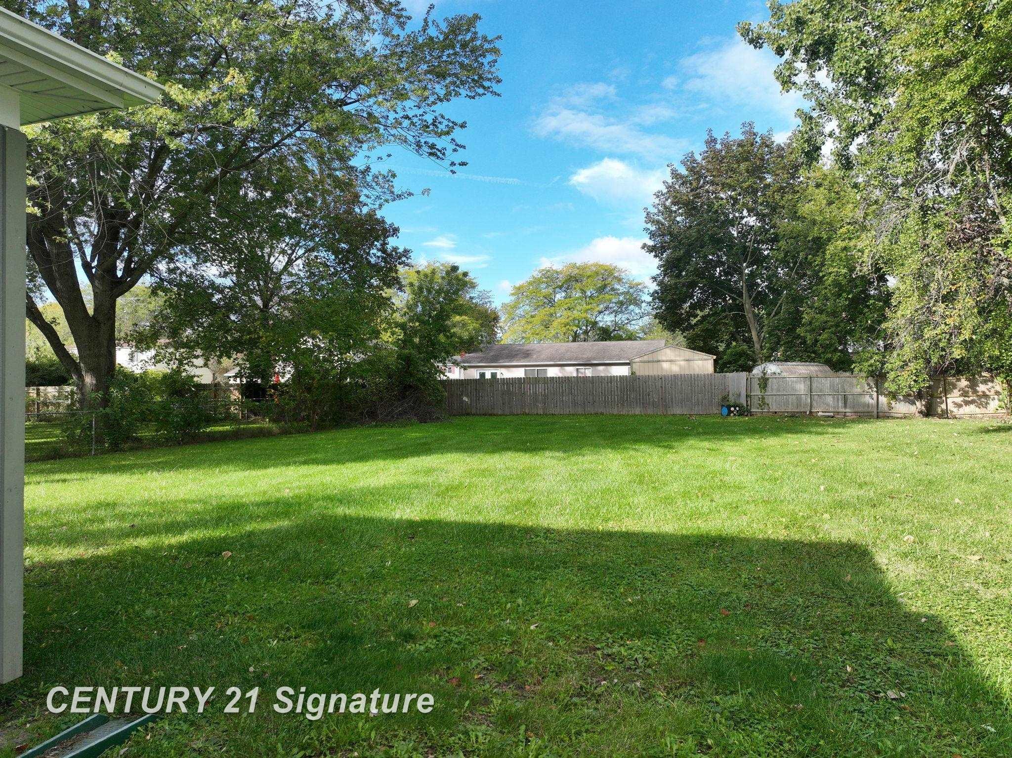 224 South Elms Road Flushing, MI 48433 - Photo 11 of 50
