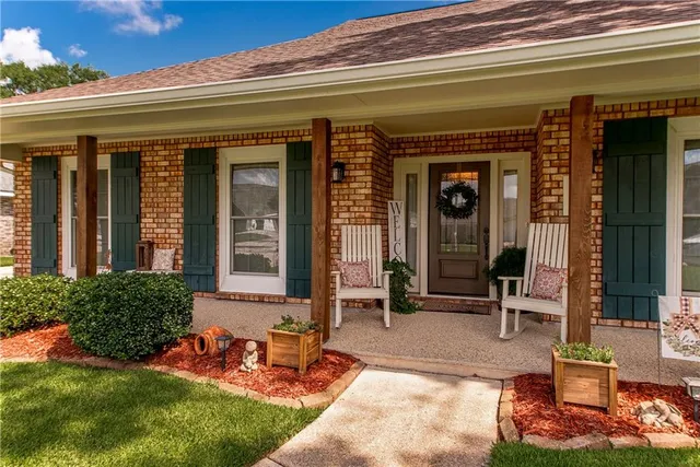 $319,000 | 319 Devon Road, Laplace, LA 70068