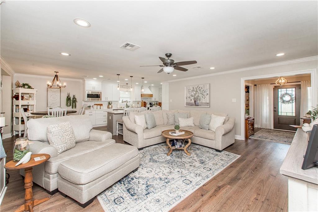319 Devon Road Laplace, LA 70068 - Photo 5 of 43 Gallery Image 5