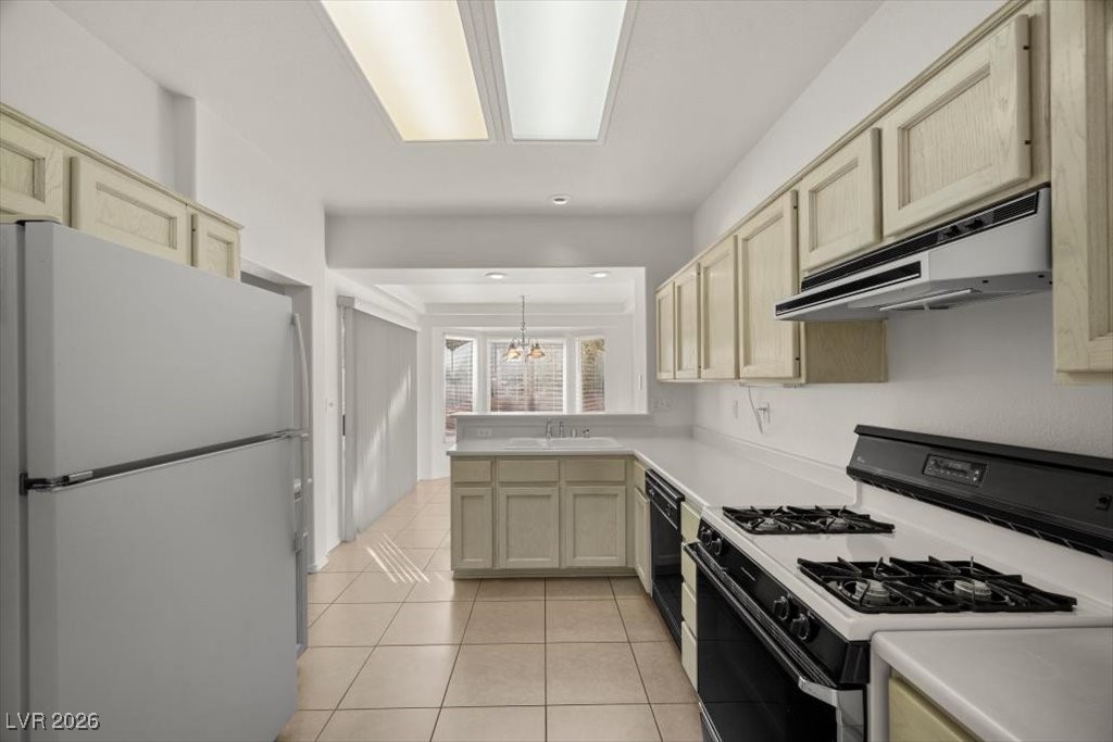 9909 Netherton Drive Las Vegas, NV 89134 - Photo 8 of 27