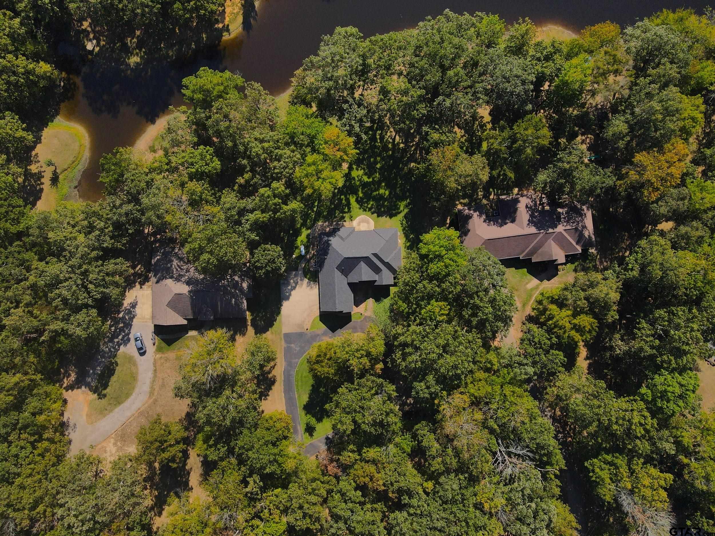 404 County Road 4220 Mount Pleasant, TX 75455 - Photo 4 of 34