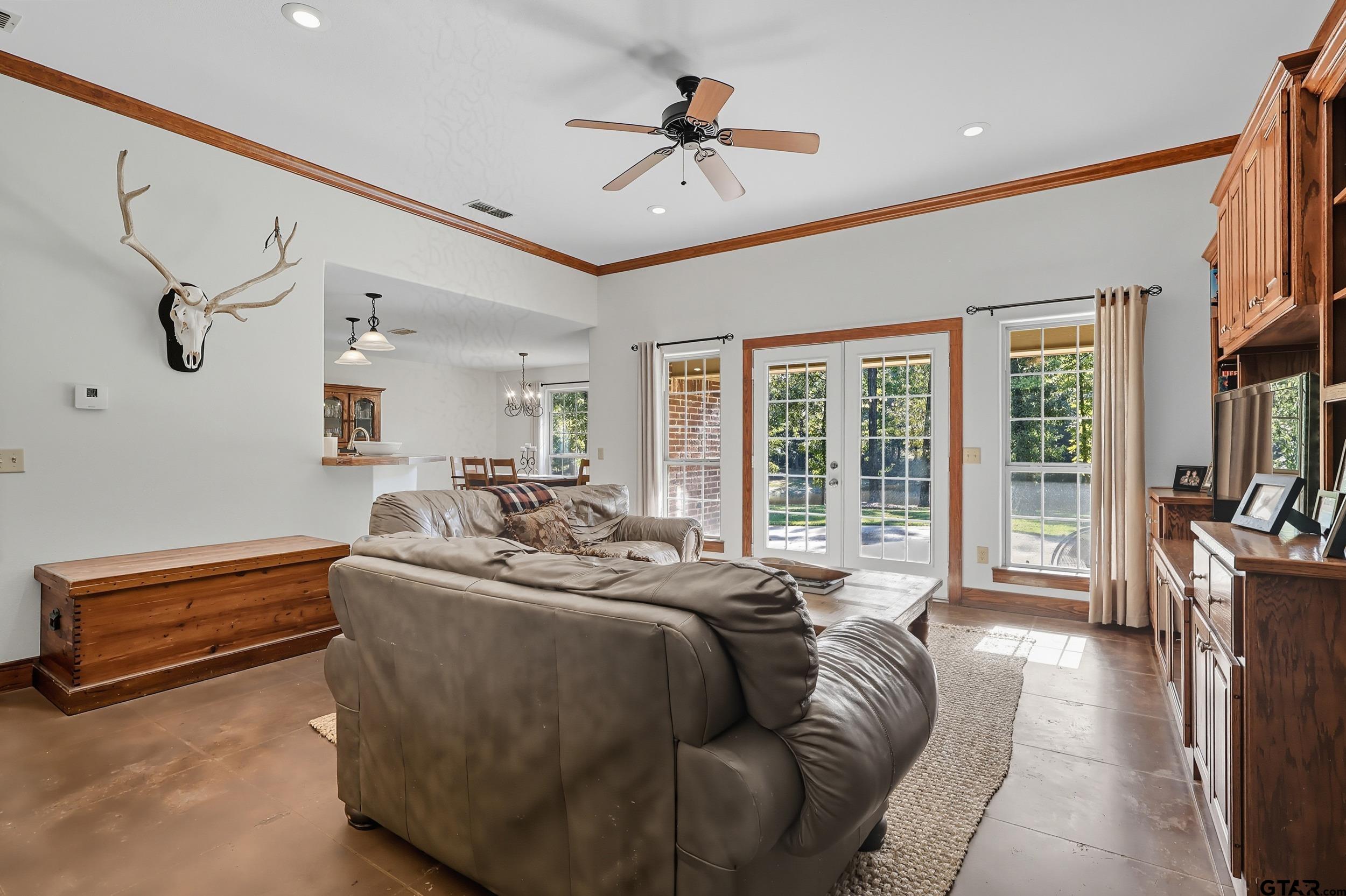 404 County Road 4220 Mount Pleasant, TX 75455 - Photo 9 of 34