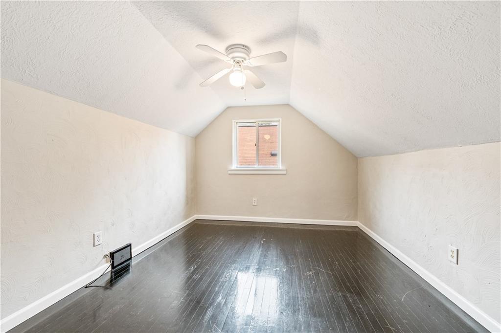 9707 Glendale Road Pittsburgh, PA 15235 - Photo 17 of 21 Gallery Image 17