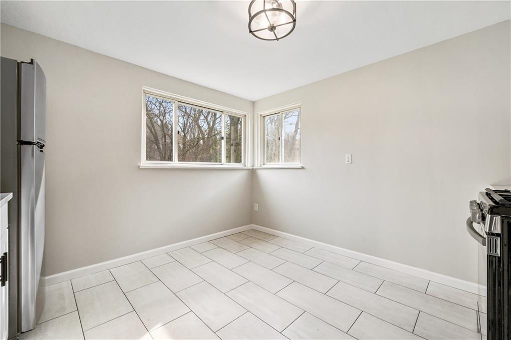 9707 Glendale Road Pittsburgh, PA 15235 - Photo 7 of 21 Gallery Image 7