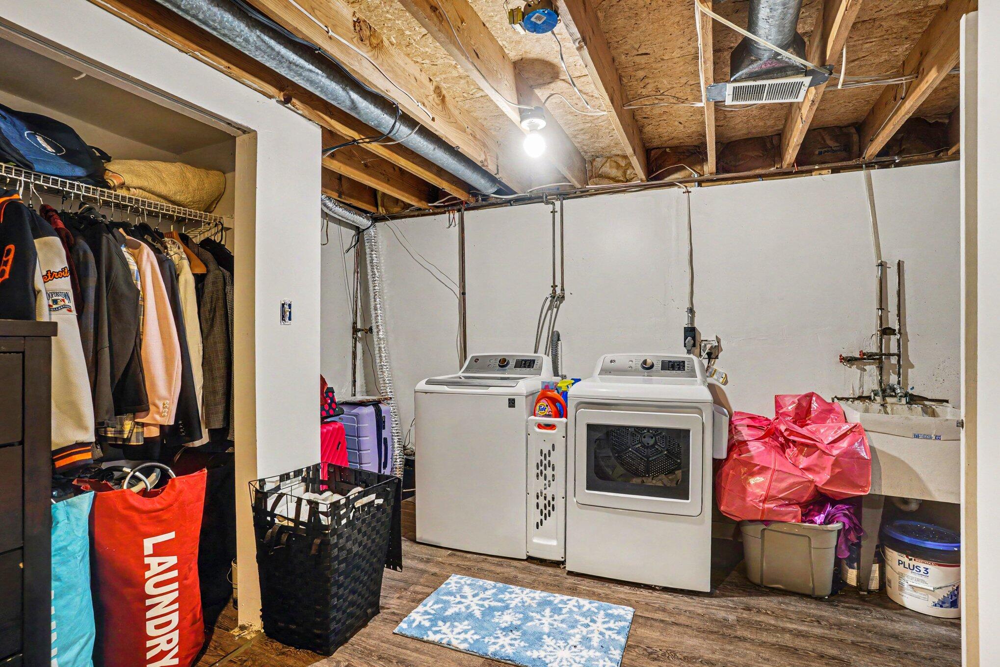 1524 Garrison Road Muskegon, MI 49441 - Photo 21 of 25 022_file_6092