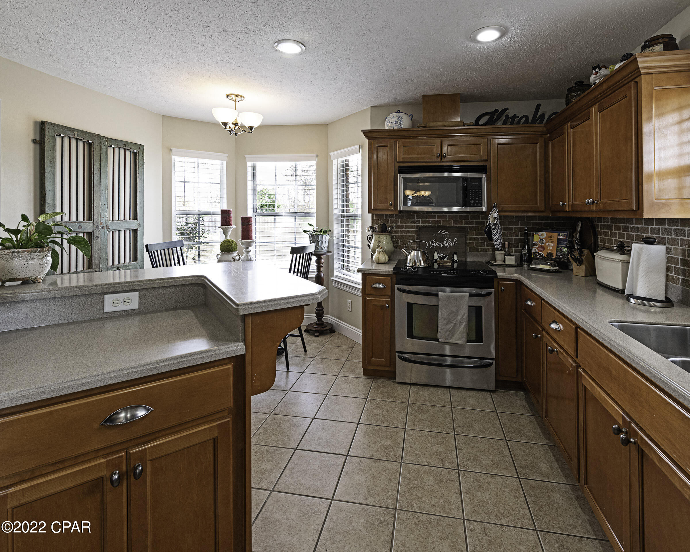 3425 High Cliff Road Southport, FL 32409 - Photo 4 of 20 Gallery Image 4