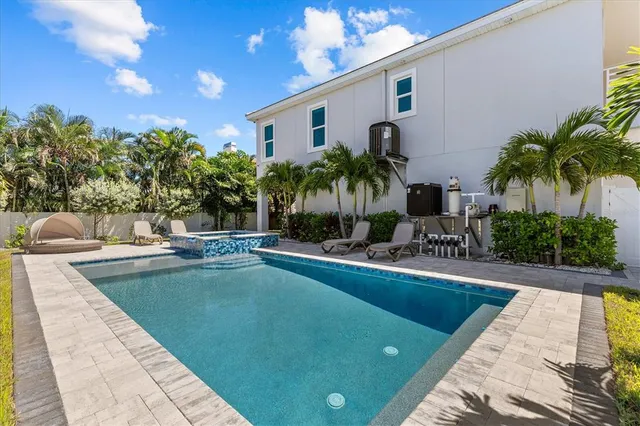 $15,000 | 107 12th Street, Belleair Beach, FL 33786