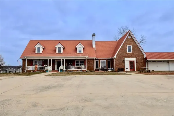 $599,900 | 160 Highway 320, Carnesville, GA 30521