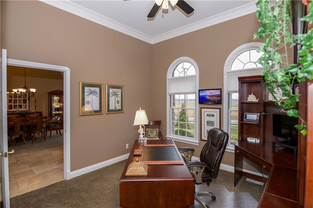 2260 West Carr Hill Road Columbus, IN 47201 - Photo 16 of 35 Gallery Image 16