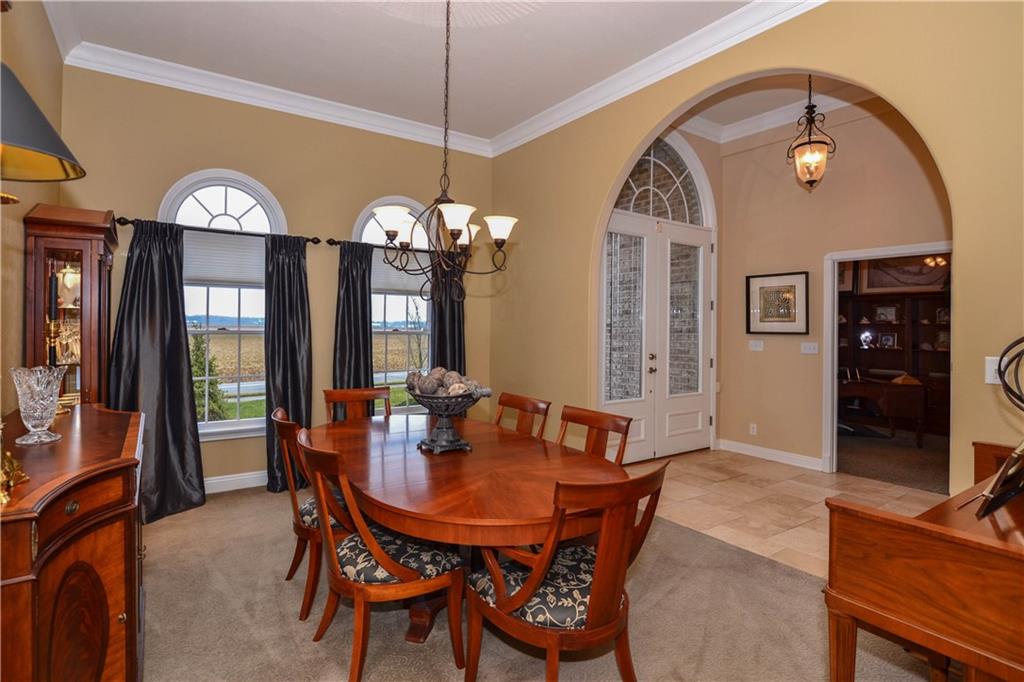2260 West Carr Hill Road Columbus, IN 47201 - Photo 4 of 35 Gallery Image 4