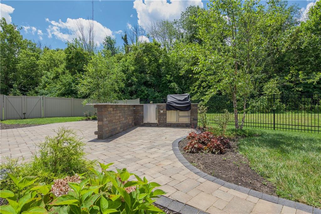 2260 West Carr Hill Road Columbus, IN 47201 - Photo 35 of 35 Gallery Image 35