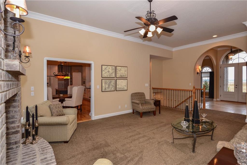 2260 West Carr Hill Road Columbus, IN 47201 - Photo 5 of 35 Gallery Image 5