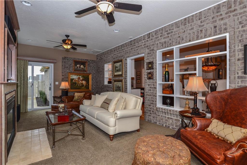 2260 West Carr Hill Road Columbus, IN 47201 - Photo 10 of 35 Gallery Image 10