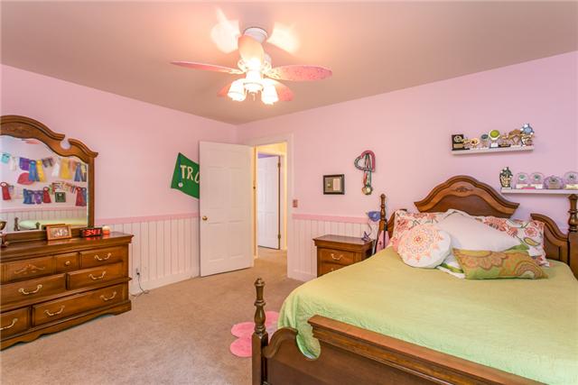1725 Shell Road Goodlettsville, TN 37072 - Photo 14 of 20 Guest Bedroom